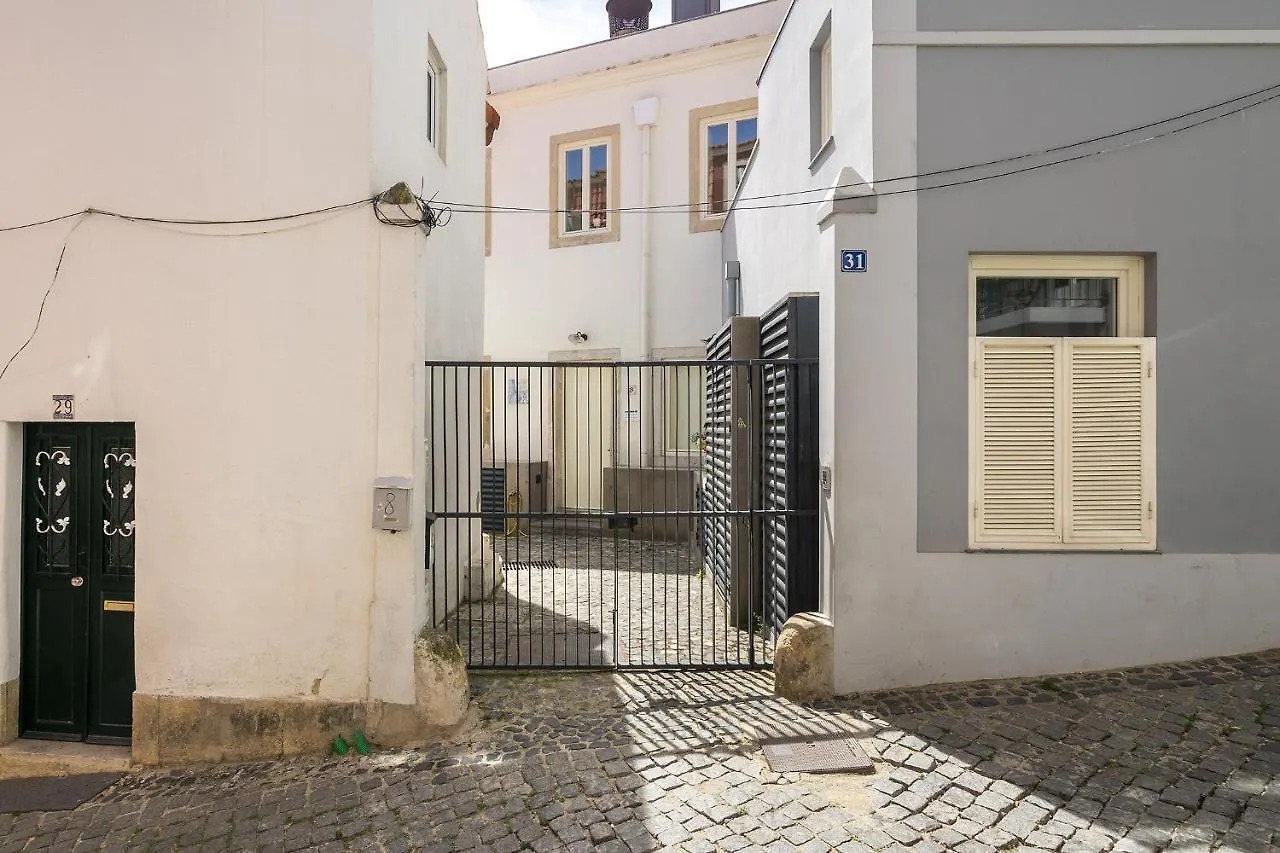Whome Alfama 2-Bed Minimalist Retreat For Digital Nomads & Remote Workers Лиссабон Португалия